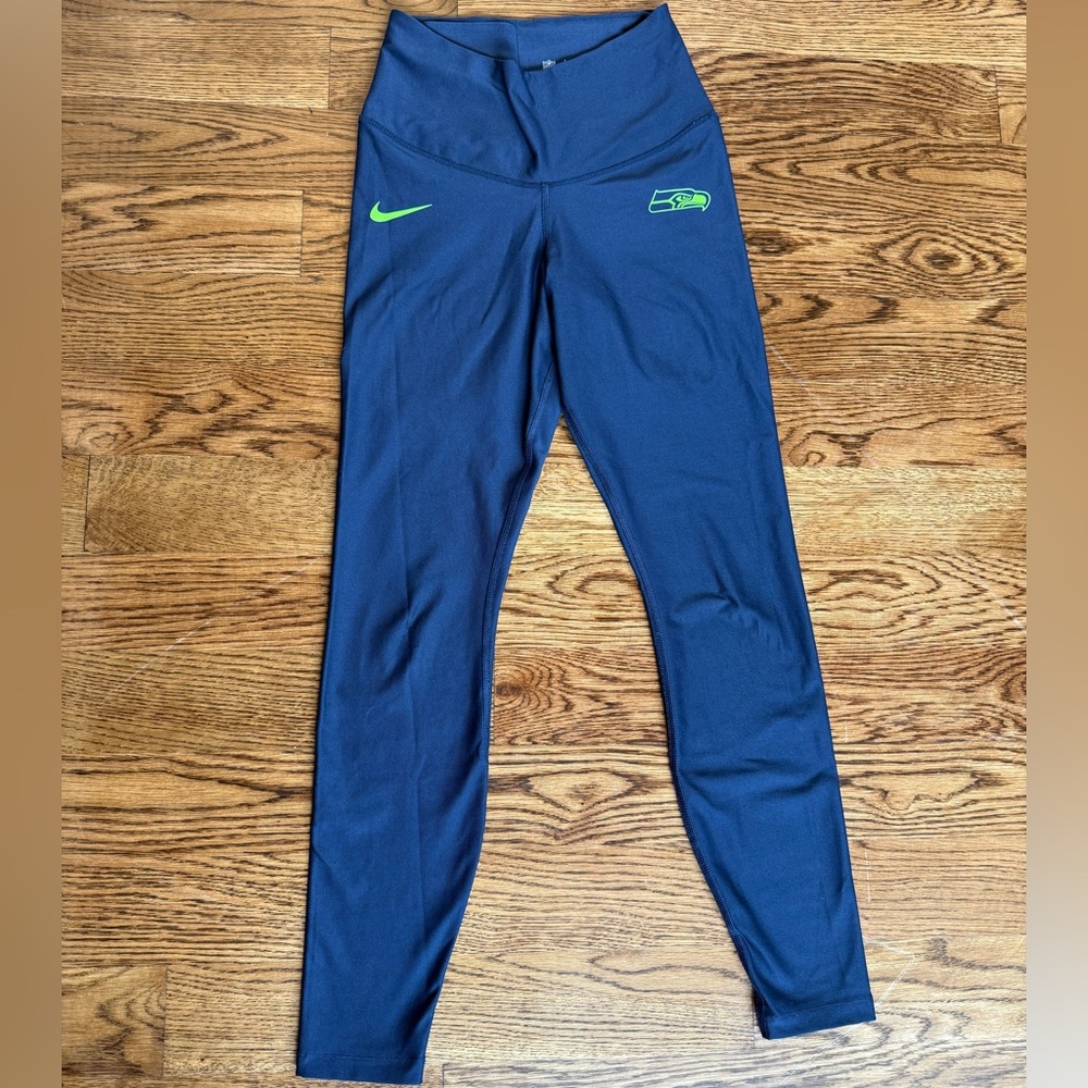 Women’s Nike Seattle Seahawks Leggings – Navy | Size Small